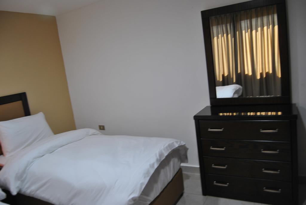 Al-Amer Palace Hotel Amman Buitenkant foto